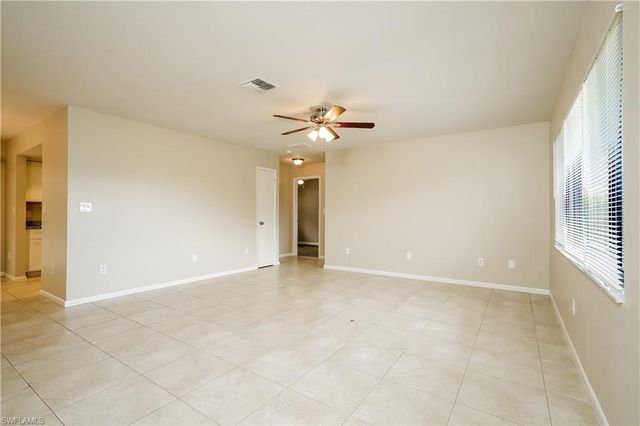 3311 SE Santa Barbara PL, Cape Coral, FL 33904