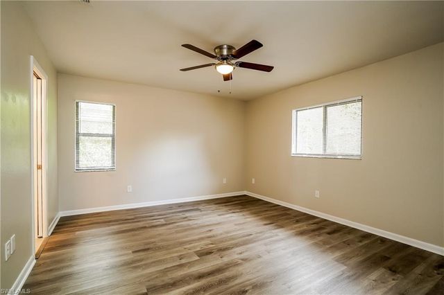 3311 SE Santa Barbara PL, Cape Coral, FL 33904