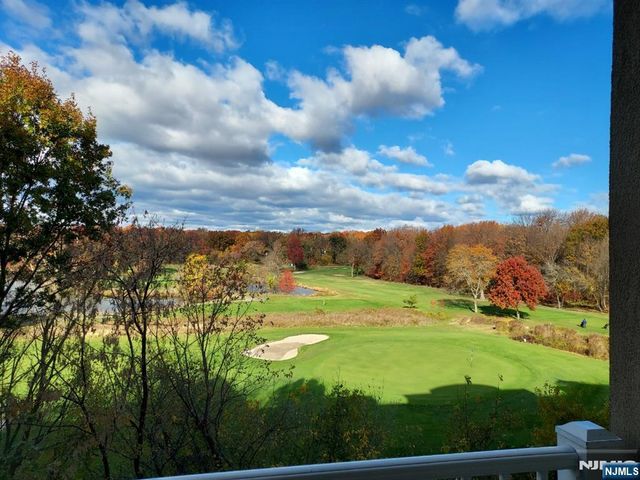 1305 Windsor Park Court 305, Englewood, NJ 07631