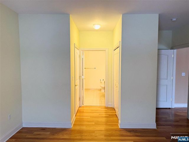 1305 Windsor Park Court 305, Englewood, NJ 07631