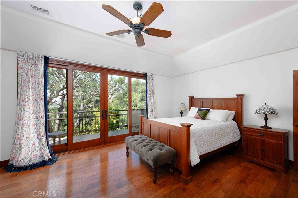 Image 10 of property listing at 4117 Vanetta Place, Studio City, CA 91604