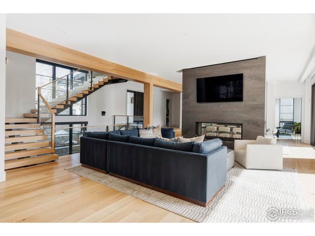 706 Juniper Ave, Boulder, CO 80304