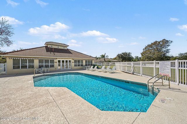 811 Glen Abbey Way, Melbourne, FL 32940