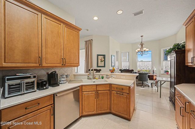 811 Glen Abbey Way, Melbourne, FL 32940