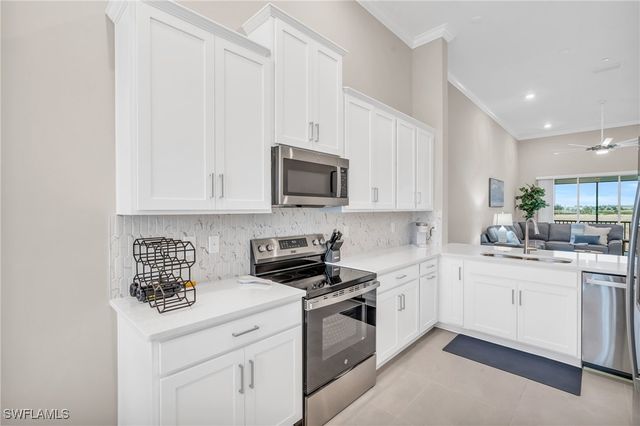 11811 Venetian Lagoon DR 202, Fort Myers, FL 33913