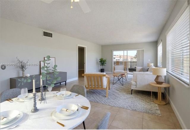 3050 NE 16th Ave 407, Oakland Park, FL 33334