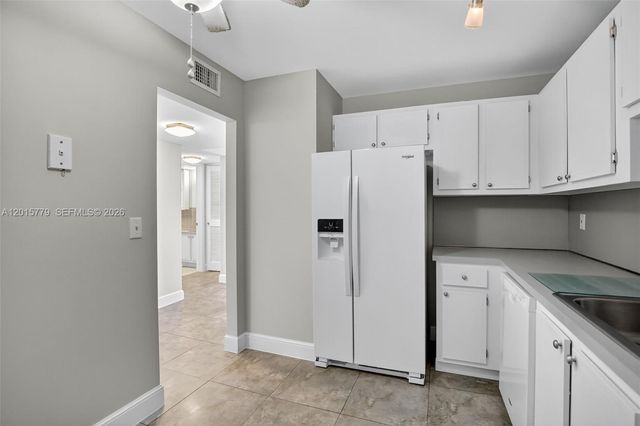 3050 NE 16th Ave 407, Oakland Park, FL 33334