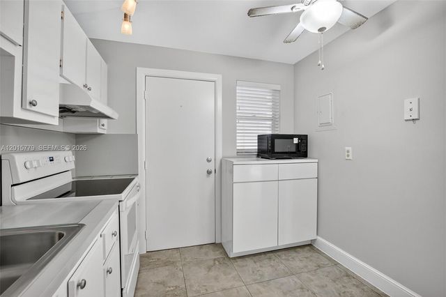 3050 NE 16th Ave 407, Oakland Park, FL 33334