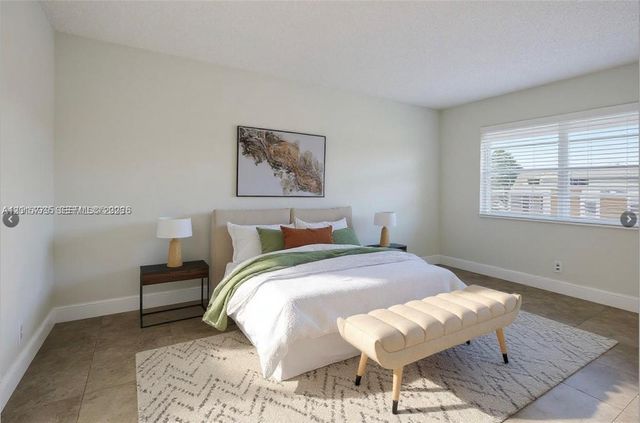 3050 NE 16th Ave 407, Oakland Park, FL 33334