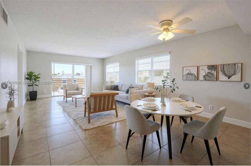 3050 NE 16th Ave 407, Oakland Park, FL 33334