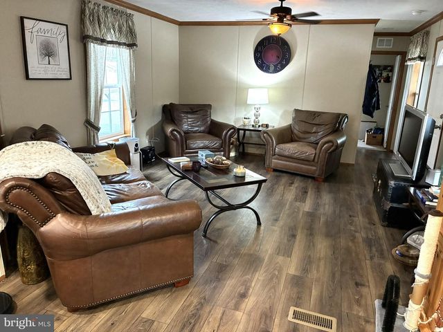 135 HILLSIDE, Howard, PA 16841