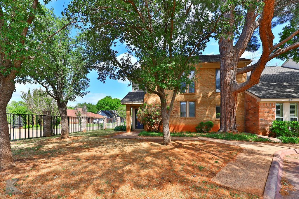 55 Fairway Oaks Boulevard, Abilene, TX 79606