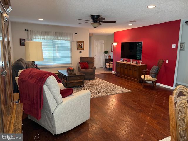 516 HAZEN RD, Monroe Twp, NJ 08831