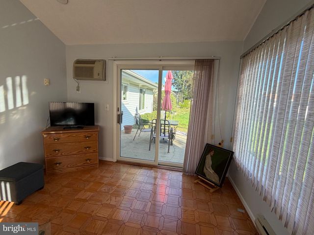 516 HAZEN RD, Monroe Twp, NJ 08831