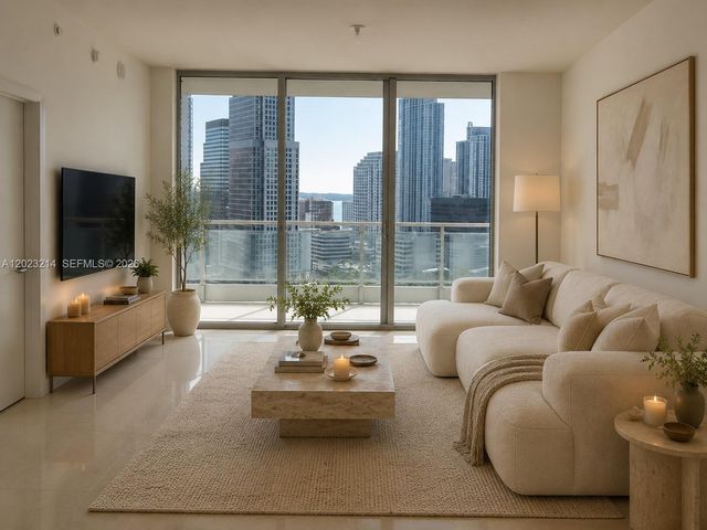 90 SW 3 ST 2614, Miami, FL 33130