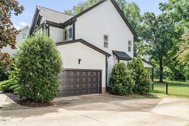 109 Kenmont Drive, Holly Springs, NC 27540
