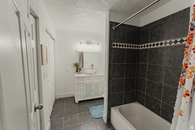 248 S HILLSIDE DR., Moab, UT 84532