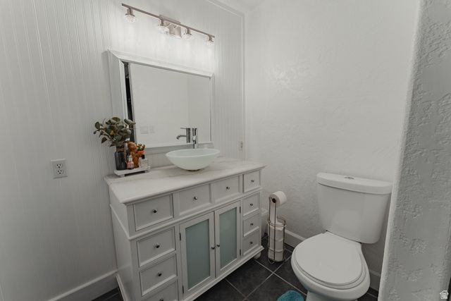 248 S HILLSIDE DR., Moab, UT 84532