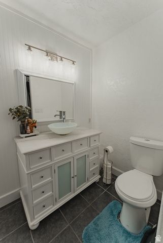 248 S HILLSIDE DR., Moab, UT 84532