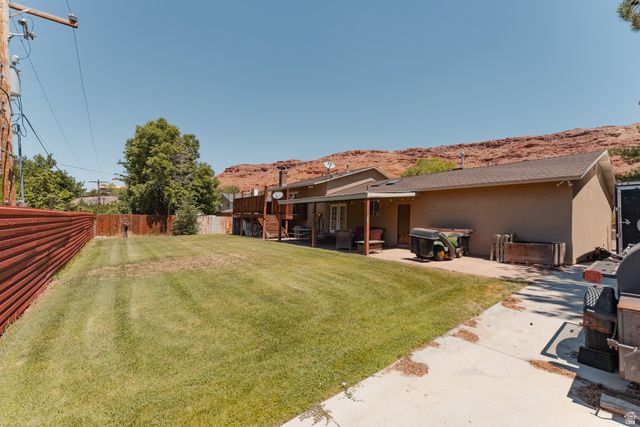 248 S HILLSIDE DR., Moab, UT 84532