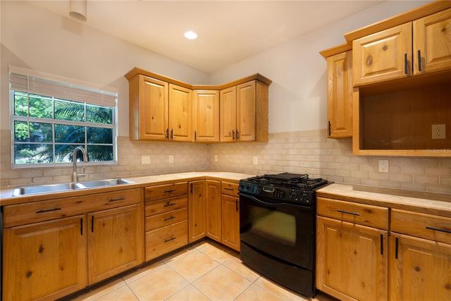 4301 SE 6 AVENUE, Ocala, FL 34480
