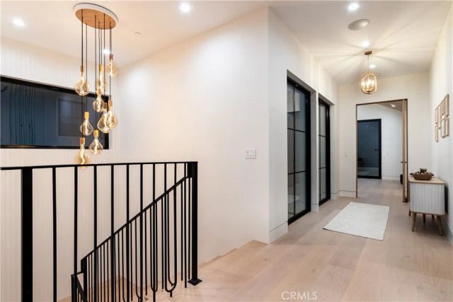 16749 Addison, Encino, CA 91436