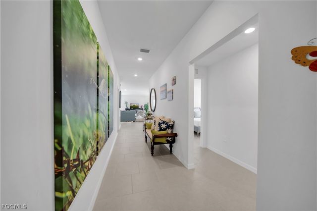 17567 Paradiso WAY, North Fort Myers, FL 33917