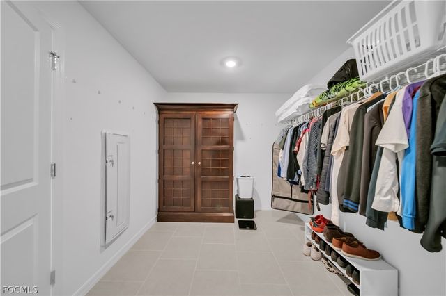 17567 Paradiso WAY, North Fort Myers, FL 33917