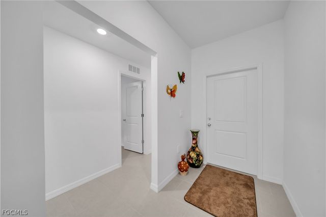 17567 Paradiso WAY, North Fort Myers, FL 33917