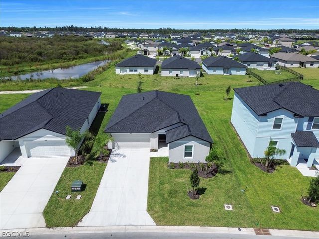 17567 Paradiso WAY, North Fort Myers, FL 33917