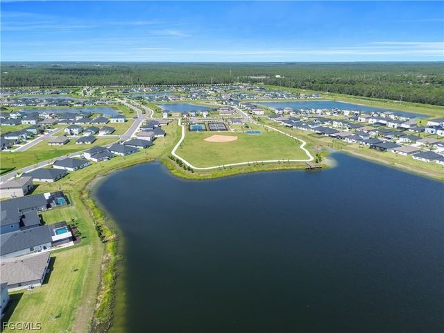 17567 Paradiso WAY, North Fort Myers, FL 33917