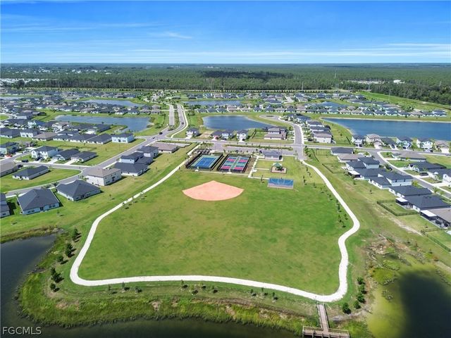 17567 Paradiso WAY, North Fort Myers, FL 33917