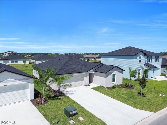 17567 Paradiso WAY, North Fort Myers, FL 33917