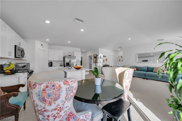 17567 Paradiso WAY, North Fort Myers, FL 33917