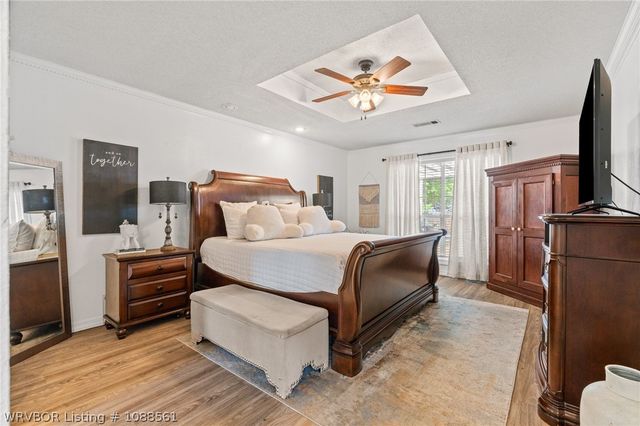 1606 Valley View Street, Van Buren, AR 72956