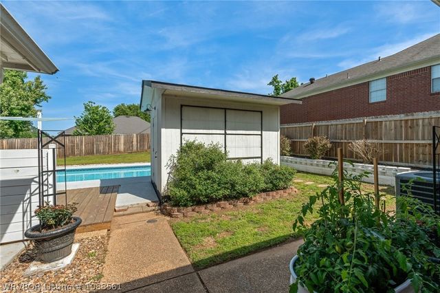 1606 Valley View Street, Van Buren, AR 72956