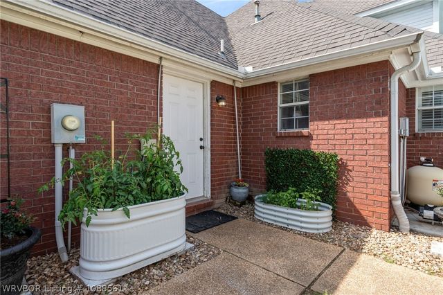 1606 Valley View Street, Van Buren, AR 72956