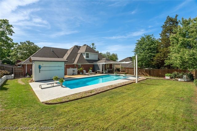 1606 Valley View Street, Van Buren, AR 72956