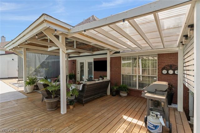 1606 Valley View Street, Van Buren, AR 72956