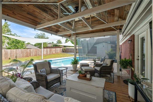 1606 Valley View Street, Van Buren, AR 72956