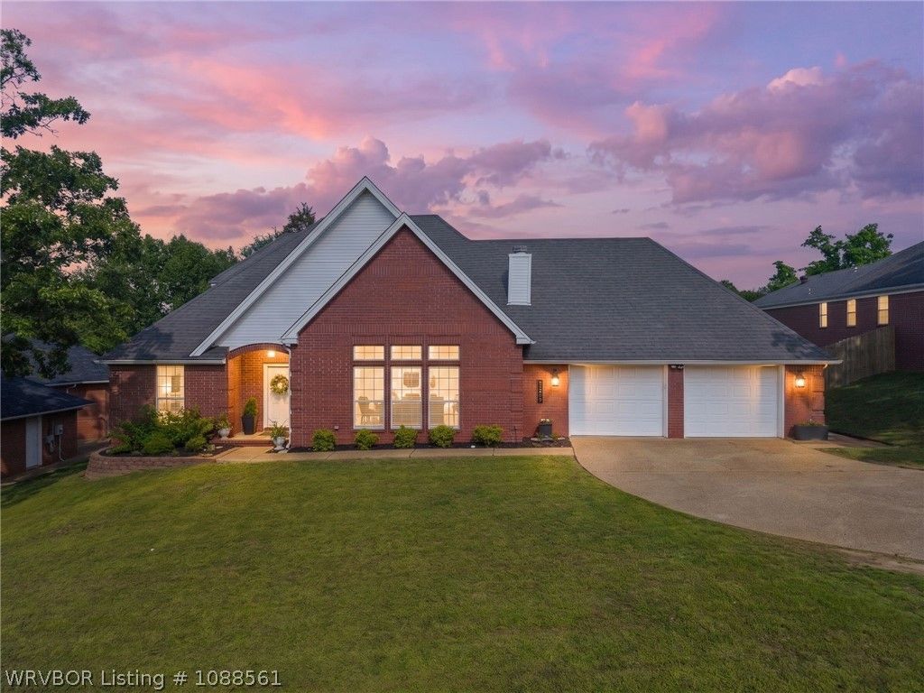1606 Valley View Street, Van Buren, AR 72956