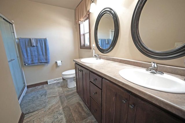 730 AEROSTAR LANE, Green Bay, WI 54313