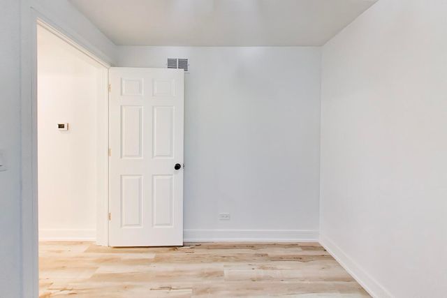544 N Leamington Avenue, Chicago, IL 60644