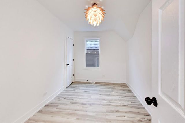544 N Leamington Avenue, Chicago, IL 60644