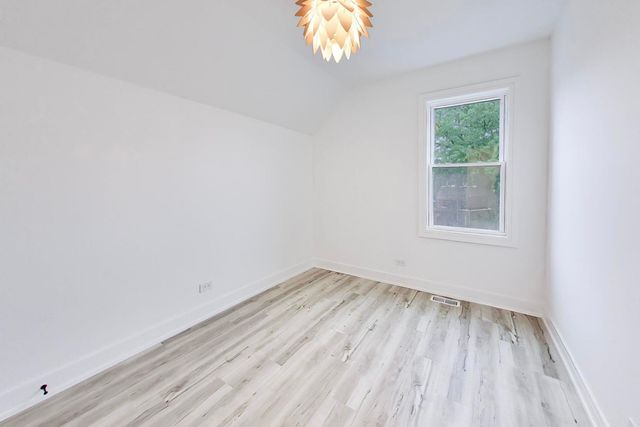 544 N Leamington Avenue, Chicago, IL 60644