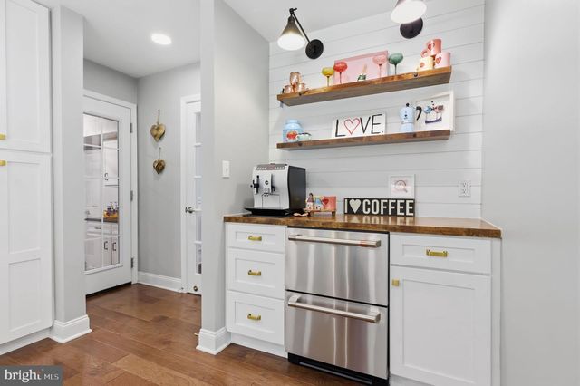 271 SAXONY DR, Newtown, PA 18940