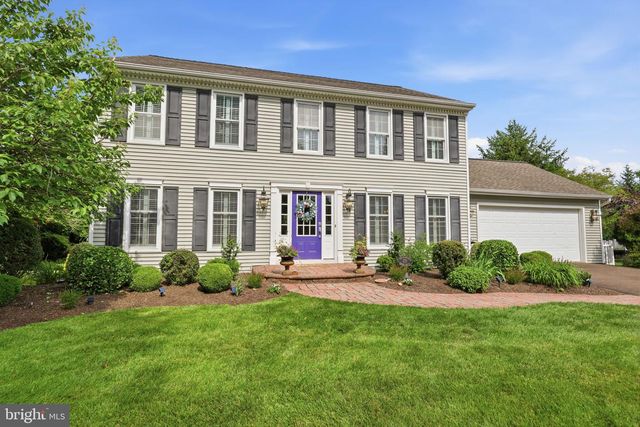 271 SAXONY DR, Newtown, PA 18940