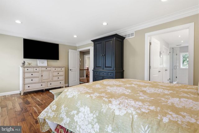 271 SAXONY DR, Newtown, PA 18940