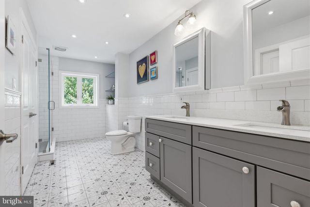 271 SAXONY DR, Newtown, PA 18940