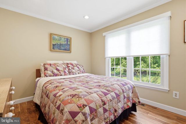 271 SAXONY DR, Newtown, PA 18940